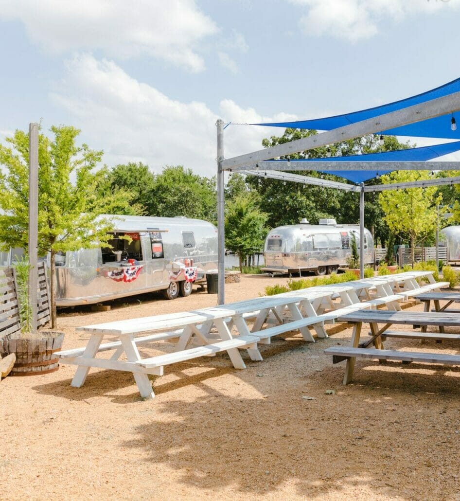 Food Trucks at Carlton Landing